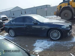 2011 BMW 5 Series 535i xDrive z VIN WBAFU7C52BC777616, wystawiony jako IAAI lot #41599614 z przebiegiem 150 723 mil mil oraz . Historia ofert i sprzedaży dostępna na DreamBid. Obrazek 13.