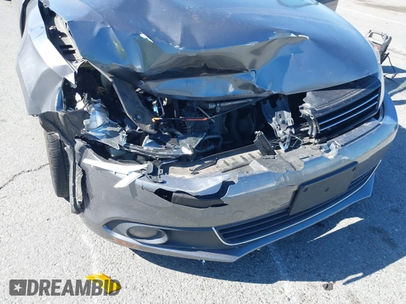 2011 Volkswagen Jetta SEL с VIN 3VWLZ7AJ2BM078649, выставлен на аукционе IAAI как лот 41778648 с пробегом 173 367 миль миль и . История ставок и продаж доступна на DreamBid. Изображение 6.