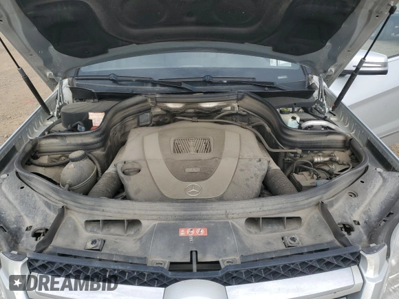 2011 Mercedes-Benz GLK 350 with VIN WDCGG8HB8BF701166, listed as a Copart auction lot 73308204 with 191,070 mi miles and Salvage Title. Bid and sale history available at DreamBid. Image 12.