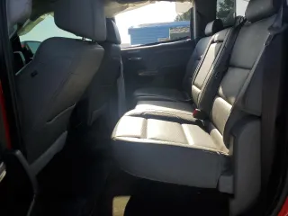 2017 GMC Sierra 1500 SLT z VIN 3GTU2NEC2HG485776, wystawiony jako Copart lot #56396215 z przebiegiem 118 001 mil mil oraz Szkody całkowita. Historia ofert i sprzedaży dostępna na DreamBid. Obrazek 10.