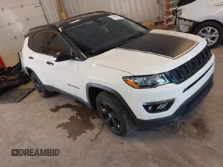 2018 Jeep Compass Latitude с VIN 3C4NJDBBXJT349731, выставлен на аукционе IAAI как лот 42564250 с пробегом 72 303 миль миль и . История ставок и продаж доступна на DreamBid. Изображение 1.
