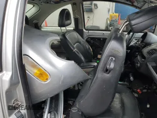 2000 Volkswagen Beetle GLX with VIN 3VWDD21C0YM482825, listed as a Copart auction lot 53031135 with 153,167 mi miles and Salvage Title. Bid and sale history available at DreamBid. Image 10.
