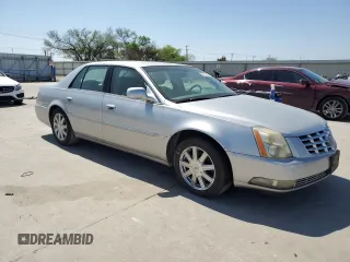 2008 Cadillac DTS 1SA z VIN 1G6KD57Y38U183004, wystawiony jako Copart lot #50410805 z przebiegiem Nie podano mil oraz Szkoda całkowita • Salvage title. Historia ofert i sprzedaży dostępna na DreamBid. Obrazek 4.