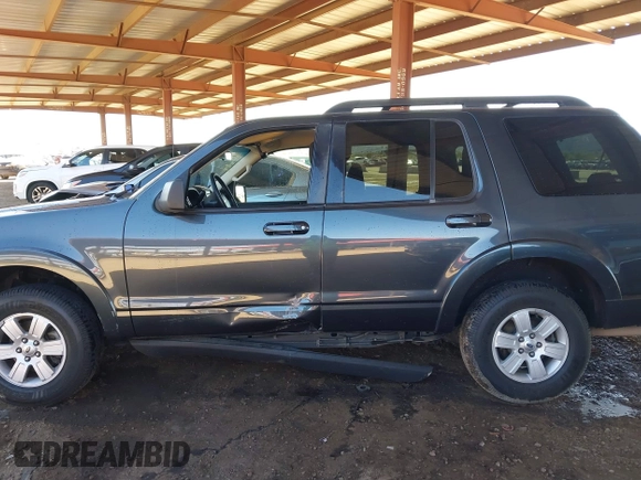 2010 Ford Explorer XLT with VIN 1FMEU6DE5AUA13383, listed as a IAAI auction lot 41841949 with 162,239 mi miles. Bid and sale history available at carsss.com. Image 14.