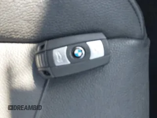 2007 BMW 3 Series 328xi с VIN WBAVC93557KX61238, выставлен на аукционе IAAI как лот 40251584 с пробегом 133 587 миль миль и . История ставок и продаж доступна на DreamBid. Изображение 11.