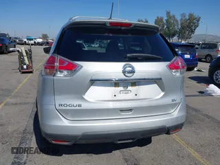 2015 Nissan Rogue SV with VIN KNMAT2MT1FP502320, listed as a IAAI auction lot 42095565 with 93,422 mi miles and . Bid and sale history available at carsss.com. Image 16.