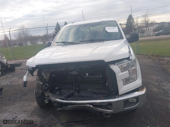2015 Ford F-150 XLT w/HD Payload Pkg with VIN 1FTFW1EG3FFC39052, listed as a IAAI auction lot 41046847 with 151,061 mi miles. Bid and sale history available at carsss.com. Image 12.