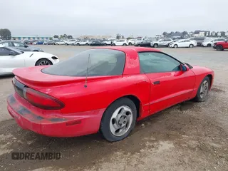 1995 Pontiac Firebird Firebird z VIN 2G2FS22K8S2253829, wystawiony jako IAAI lot #42471573 z przebiegiem 193 095 mil mil oraz . Historia ofert i sprzedaży dostępna na DreamBid. Obrazek 6.