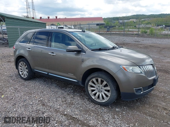 2012 Lincoln MKX with VIN 2LMDJ8JK4CBL11396, listed as a IAAI auction lot 42173631 with 184,597 mi miles and . Bid and sale history available at DreamBid. Image 1.