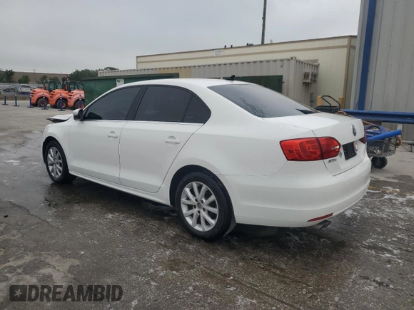 2013 Volkswagen Jetta SE z VIN 3VWDX7AJ9DM368707, wystawiony jako Copart lot #50542785 z przebiegiem 100 395 mil mil oraz Szkoda całkowita • Salvage title. Historia ofert i sprzedaży dostępna na DreamBid. Obrazek 2.