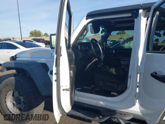 2020 Jeep Wrangler Unlimited Sport S z VIN 1C4HJXDG7LW201699, wystawiony jako IAAI lot #41651137 z przebiegiem 66 777 mil mil oraz . Historia ofert i sprzedaży dostępna na DreamBid. Obrazek 5.