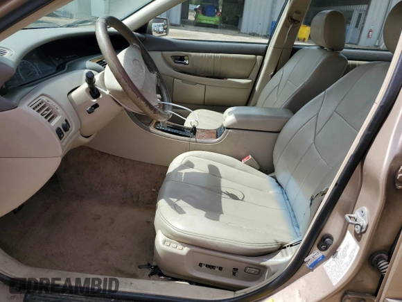 2001 Toyota Avalon XL w/Bucket Seats with VIN 4T1BF28B51U162835, listed as a Copart auction lot 49166615 with 305,832 mi miles and Salvage Title. Bid and sale history available at carsss.com. Image 7.