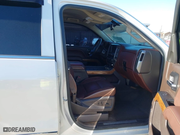 2015 Chevrolet Silverado 1500 High Country with VIN 3GCUKTEC9FG167929, listed as a IAAI auction lot 41668399 with 220,194 mi miles. Bid and sale history available at carsss.com. Image 5.