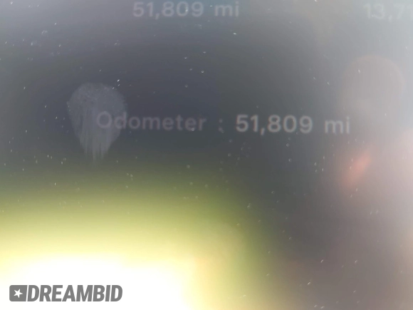 2023 Tesla Model 3 z VIN 5YJ3E1EAXPF639326, wystawiony jako IAAI lot #42132181 z przebiegiem 51 808 mil mil oraz . Historia ofert i sprzedaży dostępna na DreamBid. Obrazek 14.