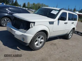 2007 Dodge Nitro SLT z VIN 1D8GU58K07W586777, wystawiony jako IAAI lot #42043802 z przebiegiem 143 324 mil mil oraz . Historia ofert i sprzedaży dostępna na DreamBid. Obrazek 2.