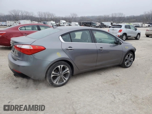 2016 Kia Forte EX z VIN KNAFX4A82G5522673, wystawiony jako Copart lot #86063904 z przebiegiem 85 576 mil mil oraz Szkoda całkowita • Salvage title. Historia ofert i sprzedaży dostępna na DreamBid. Obrazek 3.