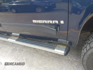 2009 GMC Sierra 1500 z VIN 2GTEK33Y391100131, wystawiony jako IAAI lot #42292487 z przebiegiem 197 968 mil mil oraz . Historia ofert i sprzedaży dostępna na DreamBid. Obrazek 17.