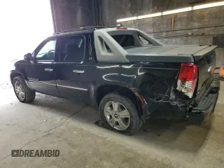 2009 Chevrolet Avalanche LTZ z VIN 3GNFK32099G228064, wystawiony jako Copart lot #55728085 z przebiegiem 162 389 mil mil oraz Szkoda całkowita • Salvage title. Historia ofert i sprzedaży dostępna na DreamBid. Obrazek 2.