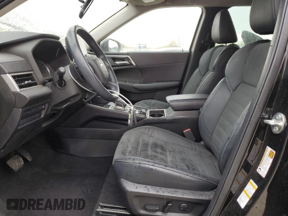 2022 Mitsubishi Outlander SE with VIN JA4J3UA83NZ087624, listed as a Copart auction lot 53121985 with 17,132 mi miles and Salvage title. Bid and sale history available at DreamBid. Image 7.