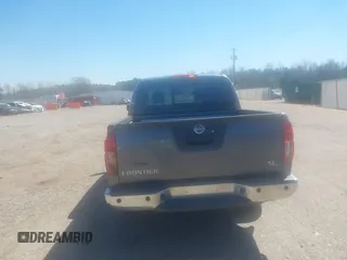 2019 Nissan Frontier SV z VIN 1N6AD0ER8KN751964, wystawiony jako IAAI lot #41879817 z przebiegiem 111 289 mil mil oraz . Historia ofert i sprzedaży dostępna na DreamBid. Obrazek 17.