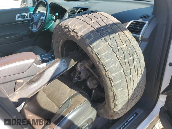 2015 Ford Explorer Sport z VIN 1FM5K8GT1FGC65715, wystawiony jako Copart lot #63768445 z przebiegiem 138 865 mil mil oraz Szkoda całkowita • Salvage title. Historia ofert i sprzedaży dostępna na DreamBid. Obrazek 13.