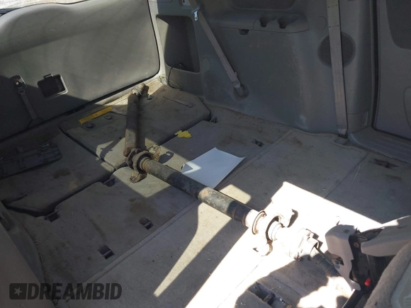 2006 Toyota Sienna LE with VIN 5TDBA23C56S057131, listed as a IAAI auction lot 42051907 with 135,950 mi miles. Bid and sale history available at carsss.com. Image 12.