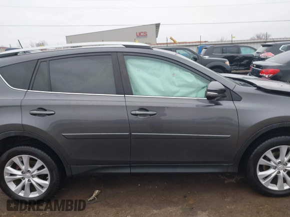 2014 Toyota RAV4 Limited with VIN 2T3DFREV2EW154348, listed as a IAAI auction lot 41533941 with 185,469 mi miles. Bid and sale history available at carsss.com. Image 13.