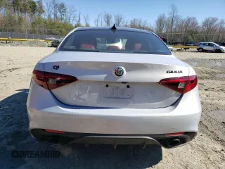 2020 Alfa Romeo Giulia Ti with VIN ZARFANBN2L7632738, listed as a Copart auction lot 43879113 with 27,117 mi miles. Bid and sale history available at carsss.com. Image 6.