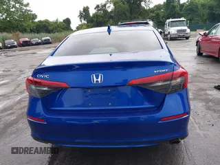 2022 Honda Civic Sport with VIN 2HGFE2F56NH535574, listed as a IAAI auction lot 40068308 with 82,662 mi miles. Bid and sale history available at carsss.com. Image 16.