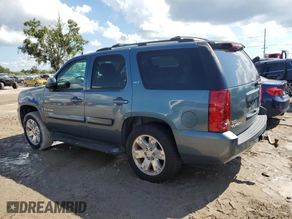 2008 GMC Yukon SLT w/4SB with VIN 1GKFC13078R184027, listed as a Copart auction lot 73635254 with 195,030 mi miles and Salvage Title. Bid and sale history available at carsss.com. Image 2.