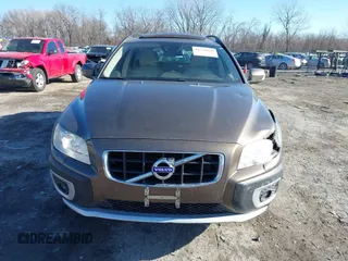 2013 Volvo XC70 3.2L with VIN YV4952BZ6D1154242, listed as a IAAI auction lot 41370020 with 190,784 mi miles and . Bid and sale history available at DreamBid. Image 12.