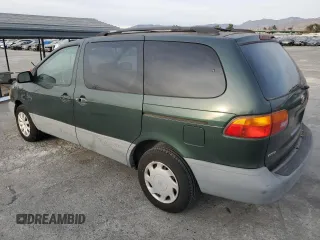 1999 Toyota Sienna CE with VIN 4T3ZF19C1XU146082, listed as a Copart auction lot 82063524 with 158,294 mi miles and Clean Title. Bid and sale history available at carsss.com. Image 2.