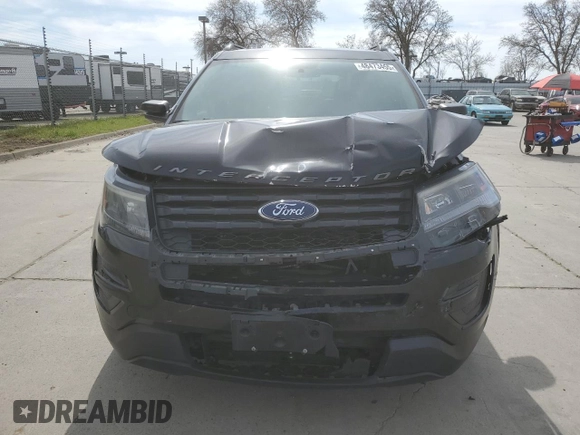 2017 Ford Police Interceptor Utility z VIN 1FM5K8AT2HGD07384, wystawiony jako Copart lot #48473455 z przebiegiem 99 193 mil mil oraz Szkoda całkowita • Salvage title. Historia ofert i sprzedaży dostępna na DreamBid. Obrazek 5.