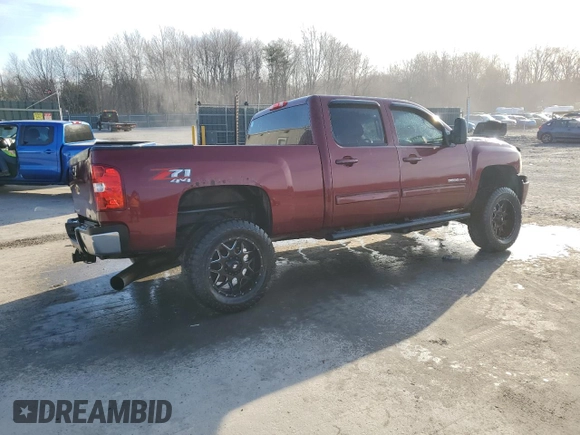 2014 Chevrolet Silverado 3500HD LT with VIN 1GC4K0C8XEF105002, listed as a Copart auction lot 50357625 with 156,169 mi miles and Salvage Title. Bid and sale history available at carsss.com. Image 3.