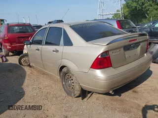 2007 Ford Focus S with VIN 1FAFP34N07W271344, listed as a IAAI auction lot 42484330 with 125,625 mi miles and . Bid and sale history available at DreamBid. Image 3.