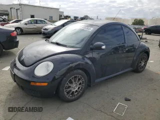 2007 Volkswagen New Beetle Coupe with VIN 3VWEG31C57M508688, listed as a Copart auction lot 44553655 with 70,569 mi miles and Clean Title. Bid and sale history available at carsss.com. Image 1.
