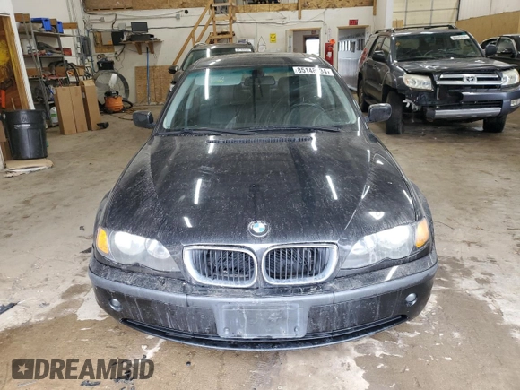 2005 BMW 3 Series 325xi with VIN WBAEU33455PR19451, listed as a Copart auction lot 85148034 with 194,017 mi miles and Salvage Title. Bid and sale history available at carsss.com. Image 5.