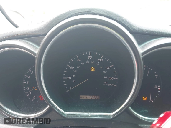 2004 Lexus RX 330 z VIN JTJHA31U440026915, wystawiony jako IAAI lot #42334351 z przebiegiem 240 435 mil mil oraz . Historia ofert i sprzedaży dostępna na DreamBid. Obrazek 7.