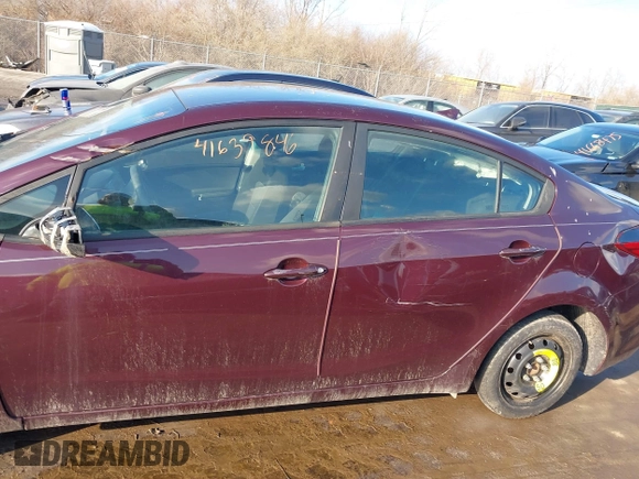 2018 Kia Forte LX with VIN 3KPFK4A72JE206565, listed as a IAAI auction lot 41639846 with 98,429 mi miles. Bid and sale history available at carsss.com. Image 14.