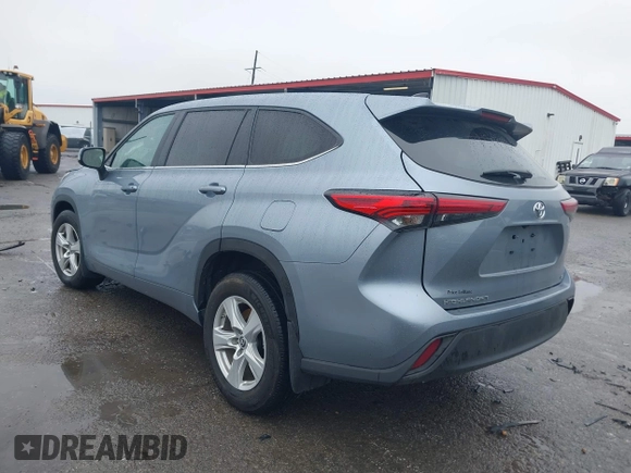2023 Toyota Highlander L with VIN 5TDKDRAH8PS524459, listed as a IAAI auction lot 41637752 with 10,156 mi miles and . Bid and sale history available at DreamBid. Image 3.