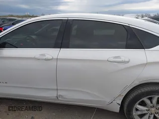2018 Chevrolet Impala LT z VIN 2G1105S38J9105958, wystawiony jako IAAI lot #41834706 z przebiegiem 131 195 mil mil oraz . Historia ofert i sprzedaży dostępna na DreamBid. Obrazek 15.