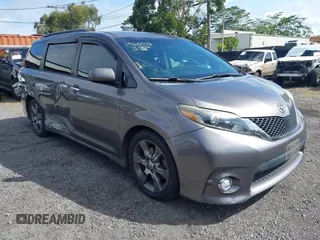 2016 Toyota Sienna SE with VIN 5TDXK3DC9GS719995, listed as a IAAI auction lot 42421273 with 126,943 mi miles and . Bid and sale history available at DreamBid. Image 1.