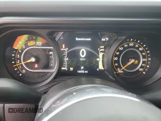 2024 Jeep Wrangler Sahara with VIN 1C4PJXEGXRW210206, listed as a Copart auction lot 58059115 with 14,492 mi miles and Salvage title. Bid and sale history available at DreamBid. Image 9.