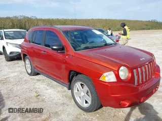 2008 Jeep Compass Sport with VIN 1J8FT47048D558171, listed as a IAAI auction lot 40563245 with 115,301 mi miles. Bid and sale history available at carsss.com. Image 1.