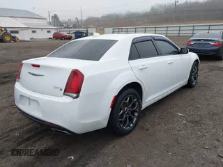 2018 Chrysler 300 with VIN 2C3CCAGG2JH269969, listed as a IAAI auction lot 41199752 with 99,332 mi miles. Bid and sale history available at carsss.com. Image 4.