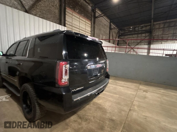 2015 GMC Yukon Denali with VIN 1GKS2CKJ6FR615557, listed as a Copart auction lot 53944465 with 150,605 mi miles and Clean Title. Bid and sale history available at carsss.com. Image 3.