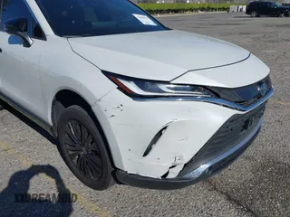 2023 Toyota Venza LE z VIN JTEAAAAH8PJ144374, wystawiony jako IAAI lot #41860924 z przebiegiem 23 281 mil mil oraz . Historia ofert i sprzedaży dostępna na DreamBid. Obrazek 17.
