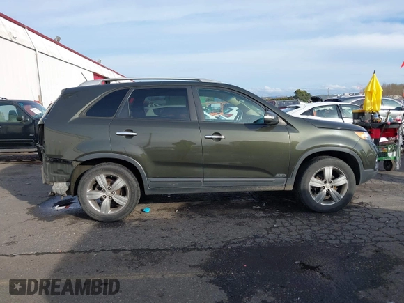 2012 Kia Sorento EX with VIN 5XYKUCA68CG275924, listed as a IAAI auction lot 41623363 with 173,078 mi miles. Bid and sale history available at carsss.com. Image 14.