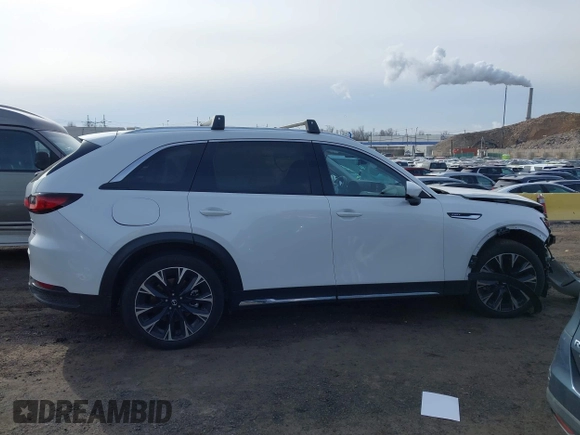 2024 Mazda CX-90 Premium with VIN JM3KKDHA2R1134742, listed as a IAAI auction lot 41575953 with 17,968 mi miles and . Bid and sale history available at DreamBid. Image 13.