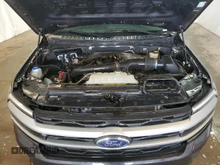 2024 Ford Expedition XLT with VIN 1FMJU1H8XREA54264, listed as a Copart auction lot 84536034 with 18,141 mi miles and Clean title. Bid and sale history available at DreamBid. Image 12.